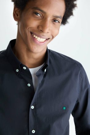 Black Purificacion Garci Men Poplin Shirt Shirts - Image 2