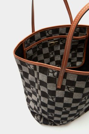 Black Veracruz Shoulder Bag Purificacion Garci Handbags Women - Image 3