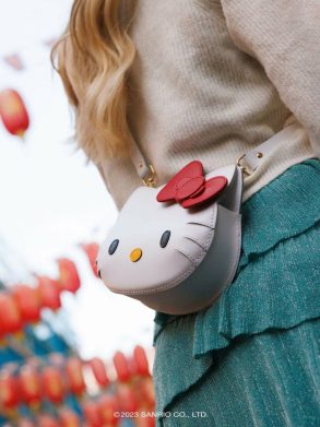 Cambridge Satchel Crossbody Women The Mini Hello Kitty Face Bag - Brilliant White - Image 3