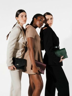 Cambridge Satchel The Twist Lock Pouch - Racing Green Celtic Grain Crossbody Women - Image 2