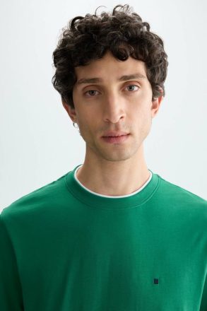 Men Purificacion Garci Green Cotton Double T-Shirt T-Shirts - Image 2