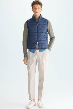 Navy Outerwear Purificacion Garci Quilted Technical Nylon Gilet Men - Image 4