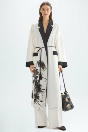 Outerwear Ecru/Black Women Floral Print Crepe Oversize Dust Coat Purificacion Garci - Image 4