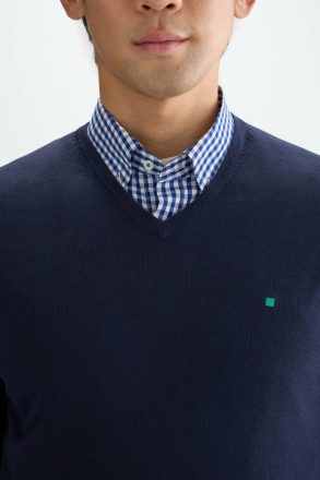 Pima Cotton V-Neck Sweater Navy Purificacion Garci Men Sweatshirts - Image 2