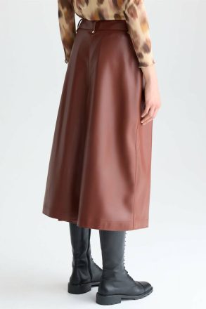 Purificacion Garci Brown Women Faux-Leather A-Line Culottes Trousers - Image 3