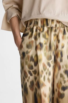 Purificacion Garci Trousers Print Cupro Pyjama-Style Trousers Women Brown/Khaki - Image 2