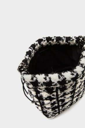 Purificacion Garci White/Black Crossbody Bags Homenaje Acolchado Bucket Bag Women - Image 3