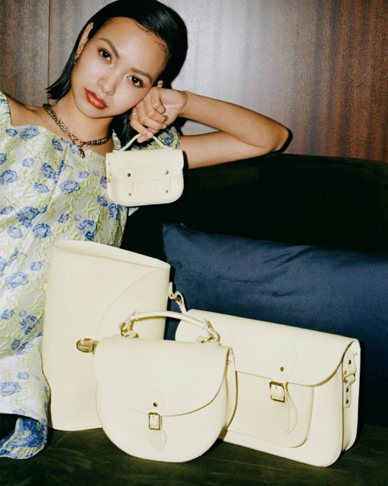 Satchels The 11 Inch Satchel - Vanilla Cambridge Satchel Women - Image 3