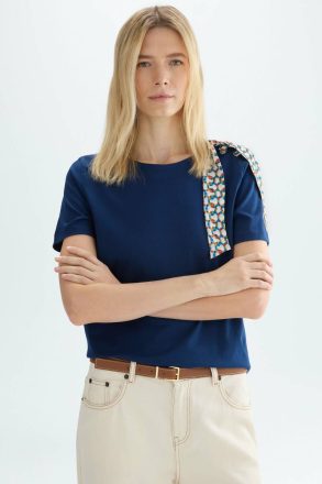 T-Shirts And Tops Women Purificacion Garci Afric8 Scarf Jersey Straight-Fit T-Shirt Navy