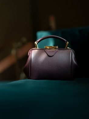 The Mini Sophie - Bordeaux Calf Grain Cambridge Satchel Handbags Women - Image 3