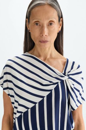 White/Navy Women Striped Print Straight-Fit Asymmetric T-Shirt Purificacion Garci T-Shirts And Tops - Image 2