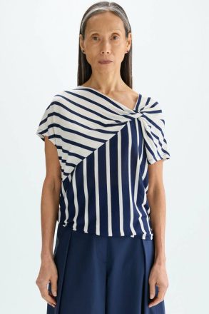 White/Navy Women Striped Print Straight-Fit Asymmetric T-Shirt Purificacion Garci T-Shirts And Tops