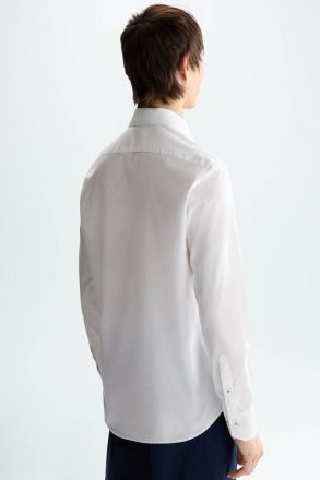 White Purificacion Garci Men Spread Collar Oxford Shirt Shirts - Image 3