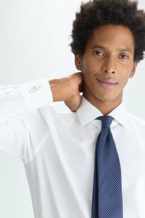 White Purificacion Garci Shirts Men Cufflinks Spread Collar Textured Shirt - Image 2