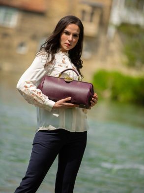 Women Handbags The Doctor's Bag -Bordeaux Calf Grain Cambridge Satchel - Image 2