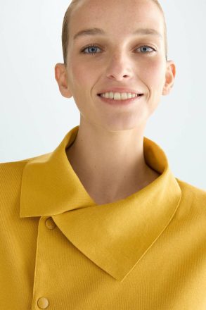 Women Mimosa Origami-Quilted Nylon Stretch Knit Wrap Jacket Purificacion Garci Jackets - Image 3