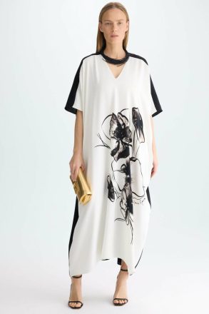 Women Purificacion Garci Ecru/Black Flowery Print Crepe Oversize Dress Dresses